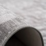 Detailaufnahme: Hellgrauer Snapstyle Feinschlingen Velour Teppich, gewebte Textur.