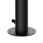 Detailaufnahme: GardWell Wasserzapfstelle Comfort Round, schwarz, mit Fußplatte und Anschluss.