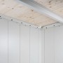 Innenansicht Biohort Gerätehaus Neo 2B: Silber-Metallic Metallwände, helle Holzdecke und stabile Metallträger.