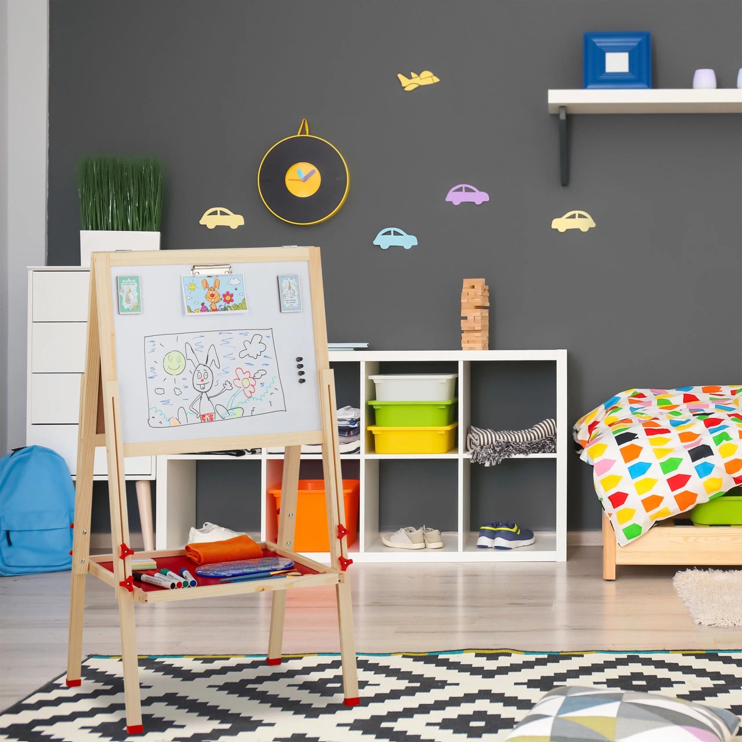 Höhenverstellbare Relaxdays Standtafel für Kinder, doppelseitig mit Whiteboard und Kreidetafel.
