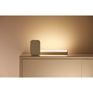 WiZ LED-Lichtleiste Bar Linear Light, tunable white & color, 400 lm, auf Kommode