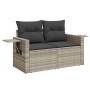 Hellgraue 8-tlg. Rattan Garten-Sofagarnitur mit dunklen Kissen und Stauraum.
