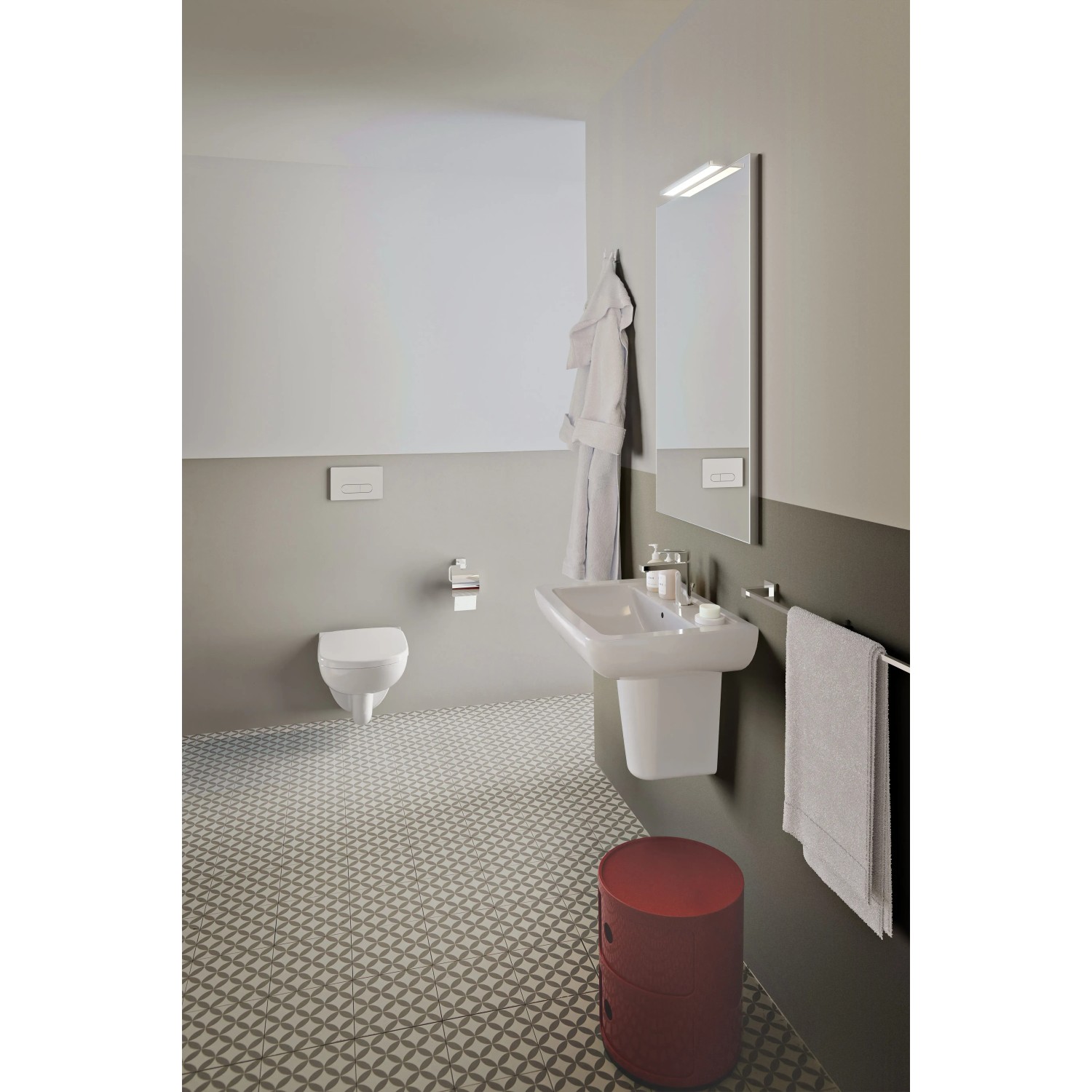 Bad mit Ideal Standard Waschtischarmatur Cerafine D H105 Chrom, Waschbecken und WC.