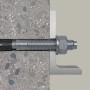 Fischer Bolzenanker FAZ II Plus 8/10 in Betonwand, befestigt eine L-Halterung. Robuster Dübel für sichere Montage.