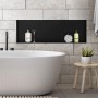 Schwarze LuxeBath Wandnische 90x30x10 cm aus Edelstahl als Duschregal im Badezimmer.