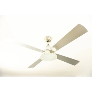 AIRERYDER Cosmos Deckenventilator, 132 cm, mit Beleuchtung und Fernbedienung, silberne Flügel.