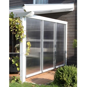 Skan Holz Seitenwand, 205x200 cm, Fichte grau, mit Polycarbonatplatten für Terrassenüberdachung.