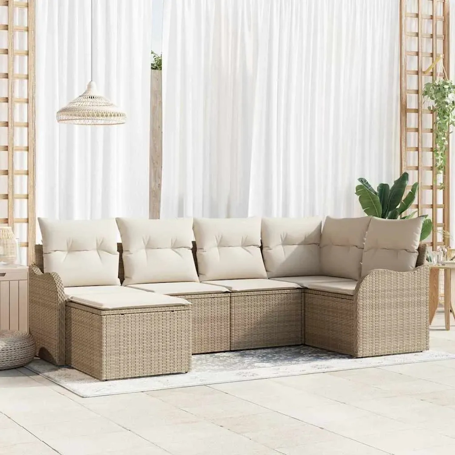 Beiges vidaXL Garten-Sofa-Set aus Polyrattan mit weißen Kissen, 6-teilig.