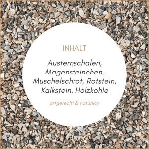Supravit Vogelgrit Mineralgrit für Vögel. Nahaufnahme des Grits mit Inhaltsstoffen: Austernschalen, Magensteinchen, Muschelschrot.
