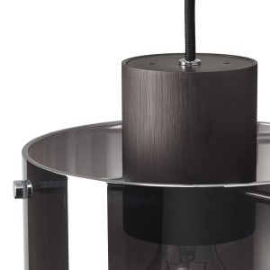 Detailaufnahme: Dreiflammige Brilliant Pendelleuchte Beth mit Rauchglas-Design.