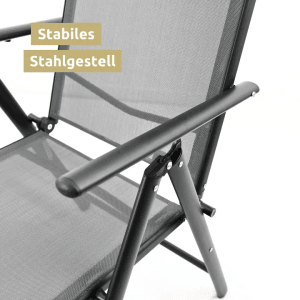 Grauer Klapp-Gartenstuhl mit robustem Stahlgestell und Textilene-Sitzfläche. Detail Armlehne.