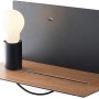 Moderne Wandlampe Flash in Schwarz/Holzoptik mit USB-Anschluss und beweglichem Leuchtmittel.