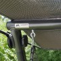 Detailaufnahme Angerer Hollywoodschaukel Swing Smart Coffee: Sonnendach, Aufhängung.