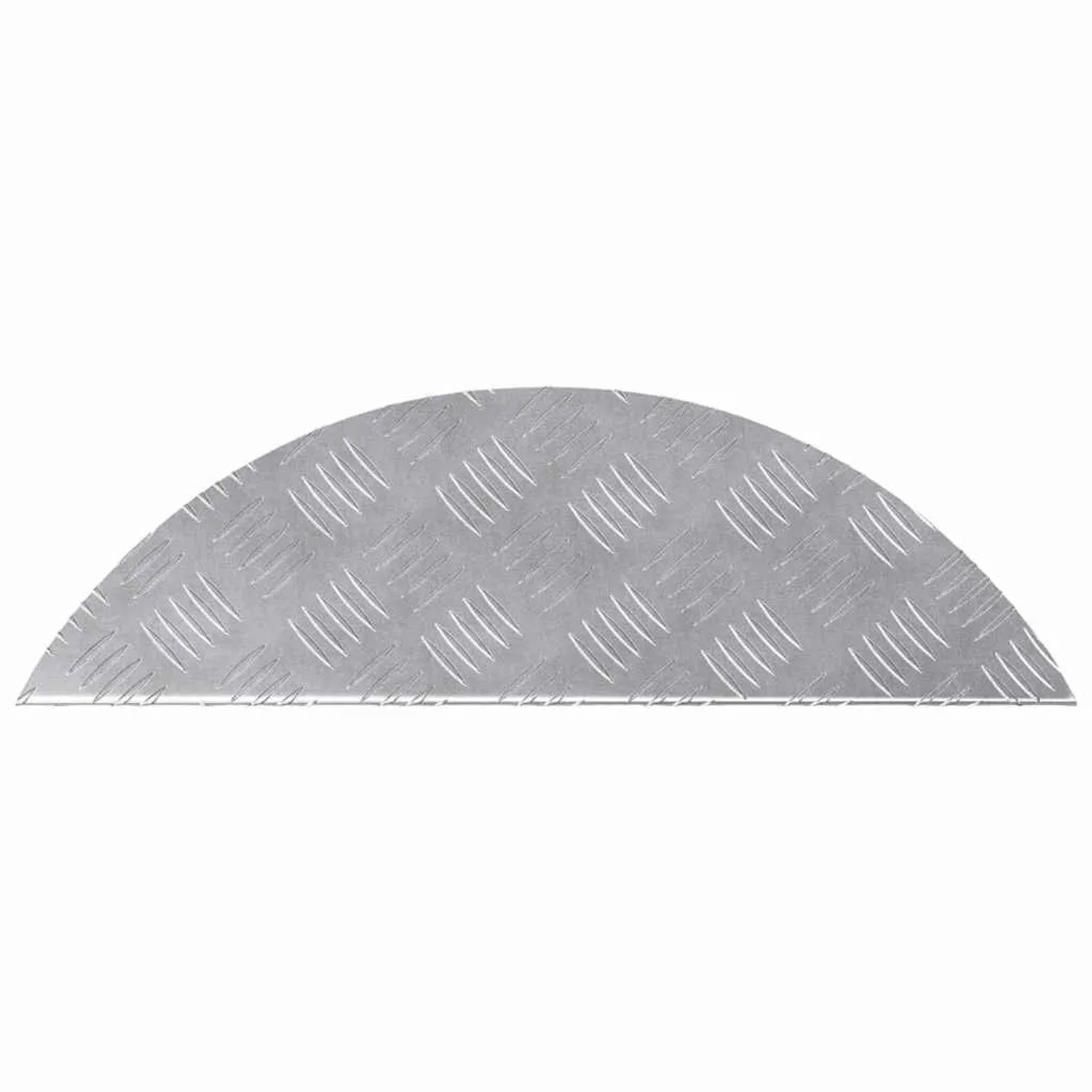 Silberne, halbrunde Aluminium Stufenmatte mit rutschfester Rautenstruktur für Treppen.