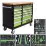 TRUTZHOLM Werkstattwagen DELUXE, schwarz, 12 grüne Schubladen, massive Holzplatte, mit Werkzeug bestückt.