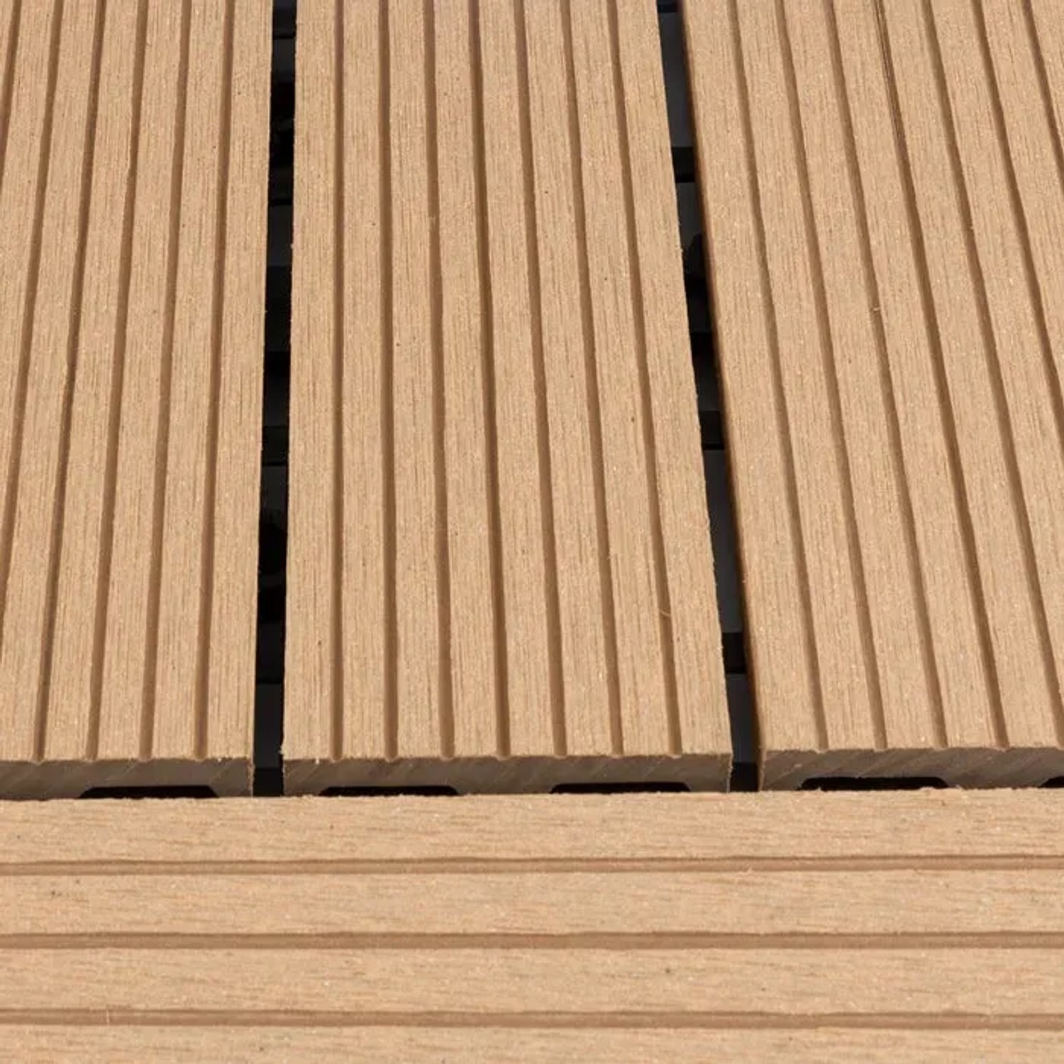 WPC Terrassenfliesen Classic im Teak Farbton, 30x30 cm, 11er-Set für 1 m².