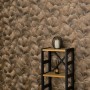 Erismann Vliestapete Fashion for Walls Floral Glow Braun mit floralem Muster und Glanzeffekt.