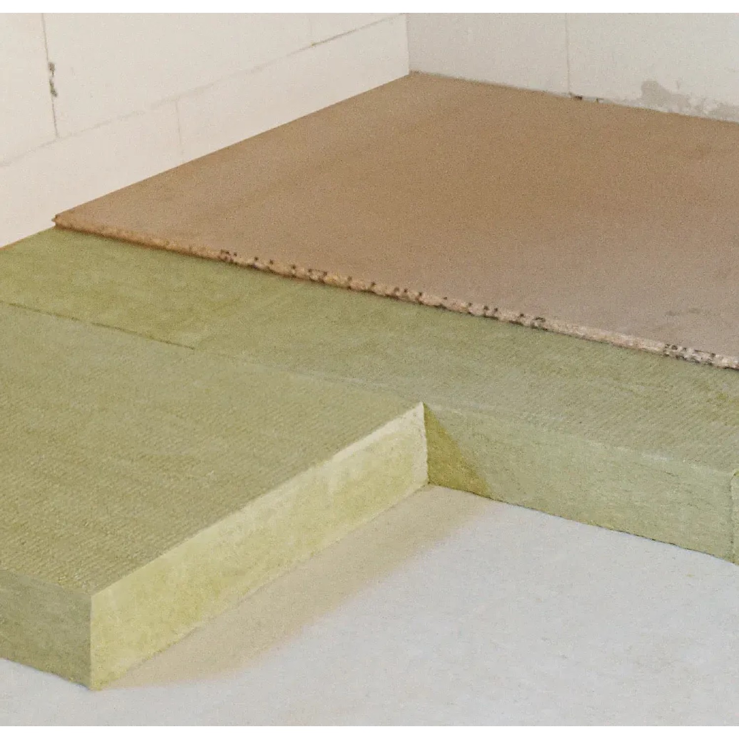 Rockwool Tegarock L Dachbodendämmung, 60mm Mineralfaser Dämmstoff auf dem Dachboden.