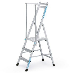 Zarges Plattformleiter ZAP Neo S mit 3 Stufen und klappbarem Handlauf.