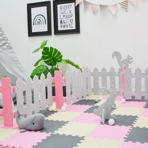 smalla Kinder Spielhaus aus Filz, pink, mit Zaun, Tieren und Zubehör. Ideal für Kinder.