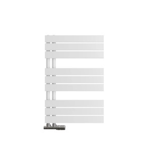 Weißer Emke Badheizkörper (76x50cm, 397W) als Handtuchwärmer für das Badezimmer.