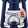 Dunkelblaue Feuerhand Sturmlaterne Baby Special 276 aus verzinktem Stahlblech mit Glaszylinder.