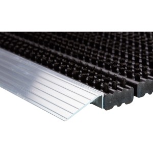 Alu-Fußmatte (43x75cm) mit schwarzen Borsten für den Außenbereich.