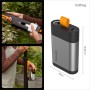 Fiskars 12V 4Ah Akku, silber-schwarz, wird in Gartengeräte eingesetzt. Kompakter Powerbank-Akku mit USB-C Anschluss.