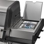 Detailaufnahme: Enders Gasgrill Monroe Pro 3 SIKR Turbo mit Seitenkocher in Betrieb.