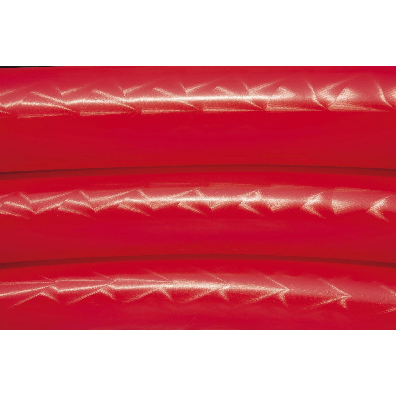 Detailaufnahme: Rotes Bestway Planschbecken Classic mit drei Luftringen.