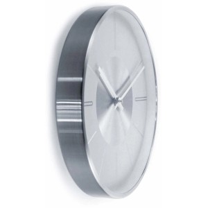 Moderne Wall-Art Wanduhr aus Aluminium, Ø 30 cm, silberfarben.