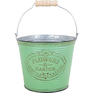 Grüner Metall Übertopf Flowers & Garden mit Holzgriff, Ø 16,5 cm, ideal zum Aufhängen.