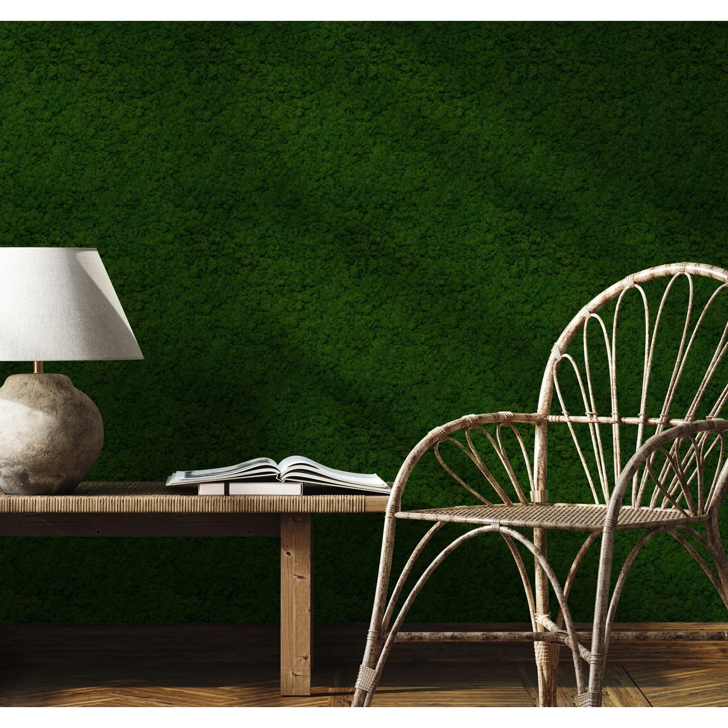 Grüne Marburg Vliestapete GZSZ Moos Floral im Raum mit Tisch, Lampe und Stuhl.