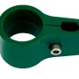 Grüner Einfachverbinder für 60 mm Torpfosten zur Zaunmatten-Befestigung.