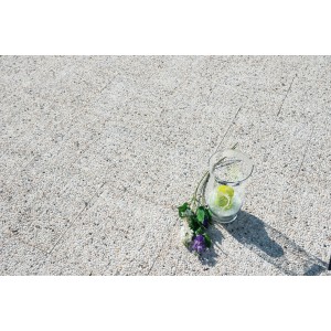 Diephaus Waschbetonplatte, weiß, 40x40 cm, für Terrasse und Gehweg.