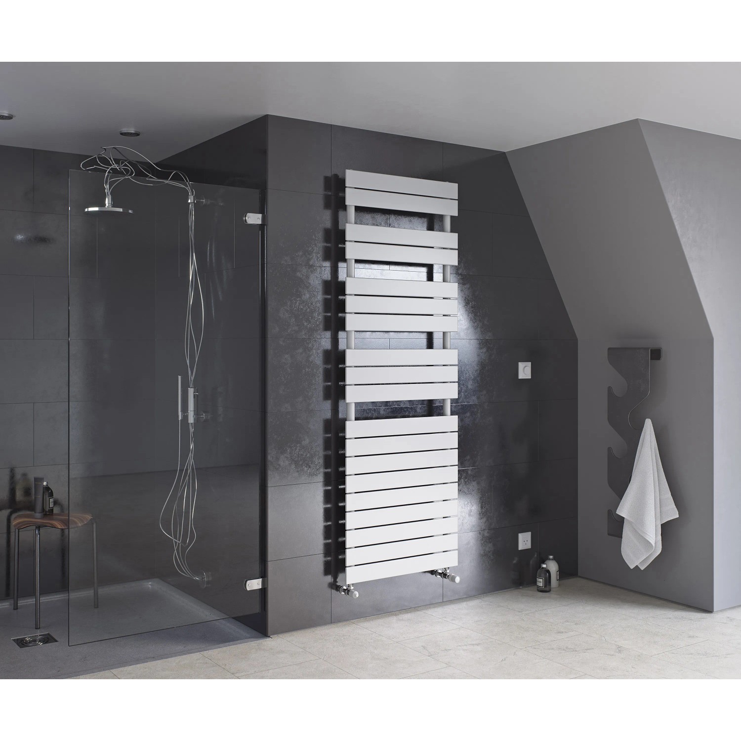 Weißer Ximax Badheizkörper P2 (970x500mm, 465W) im modernen Bad mit Dusche.