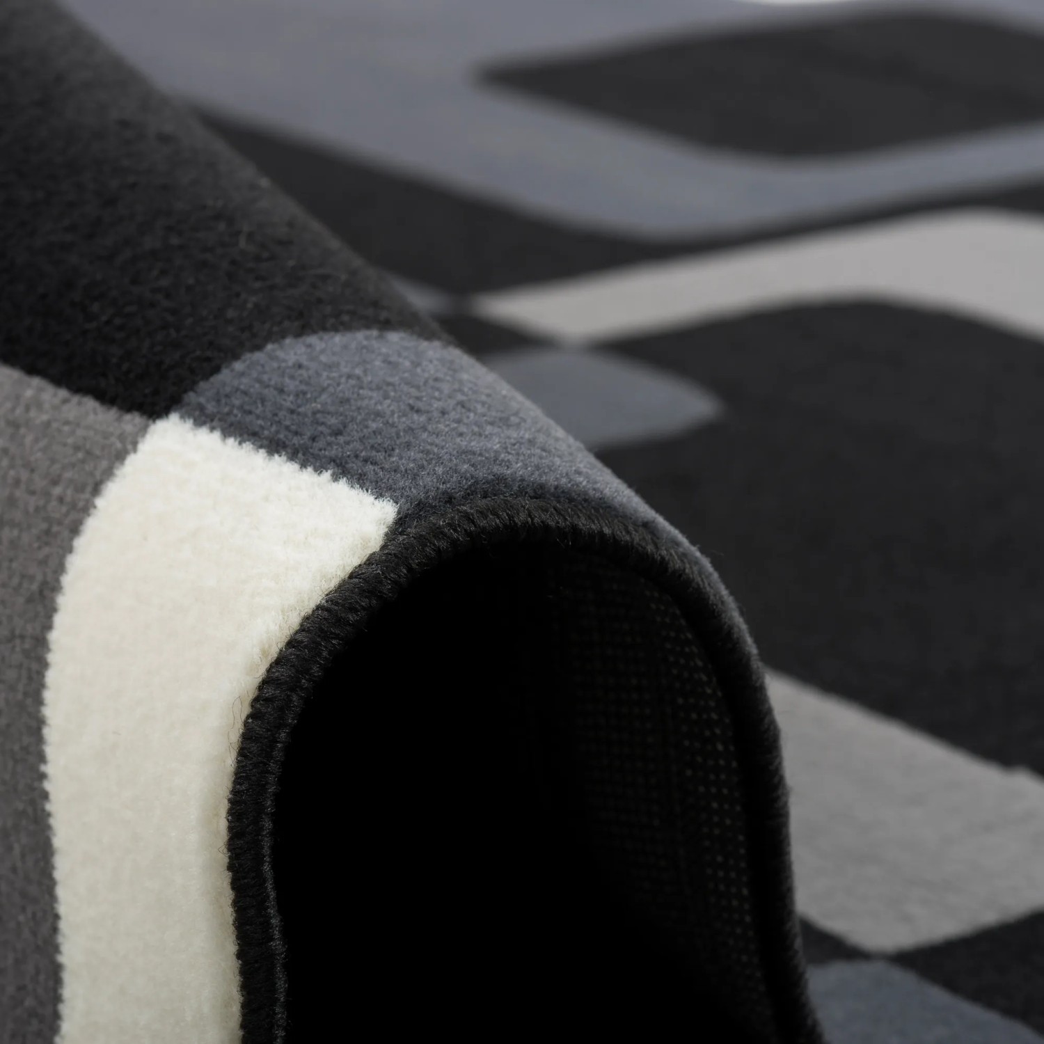 Detailansicht: Grauer Pergamon Teppich Modern Trendline Retro, Kurzflorteppich mit Muster.