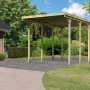 Karibu Caravan Carport mit 350 cm Durchfahrtshöhe im Garten, Holzkonstruktion.