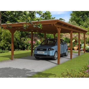 Skan Holz Einzelcarport aus Leimholz in Nussbaum mit Auto im Garten.