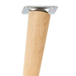 SOTECH Montageplatte, vernickelt, mit 10 Grad Neigung für Möbelfüße M8. Befestigt ein helles Holzbein.
