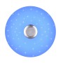 Weiße LED Deckenleuchte Musica mit Bluetooth Lautsprecher und Sternenmuster.