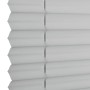 Graues Gardinia Dachfenster-Plissee 47,3x100 cm mit Saugnäpfen, Detailansicht.