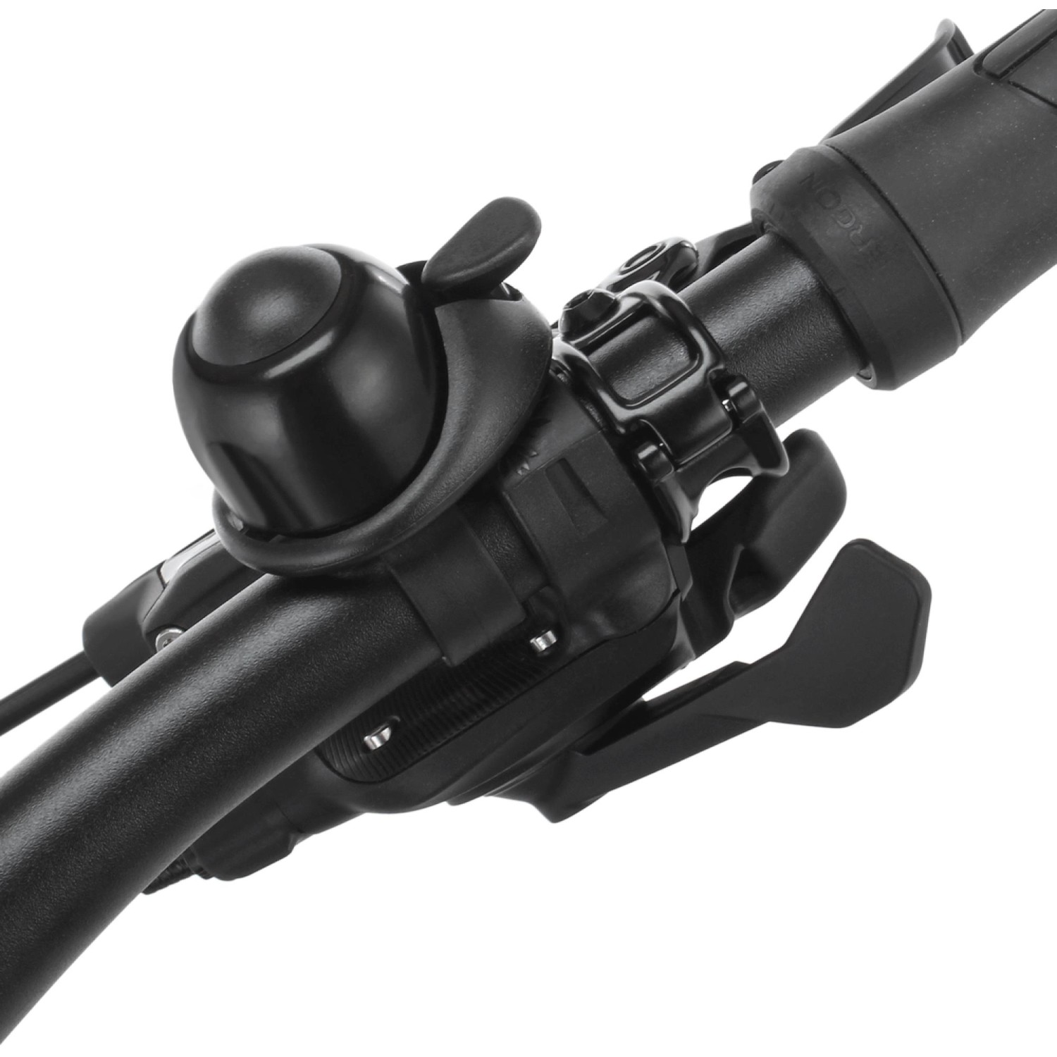 Detailaufnahme: Lenker mit Klingel und Schaltung des Fischer E-Bike Montis 6.0i Fully.