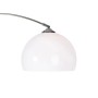 Detailaufnahme: QAZQA Bogenlampe Arc Basic mit weißem Schirm und Chromgestell.