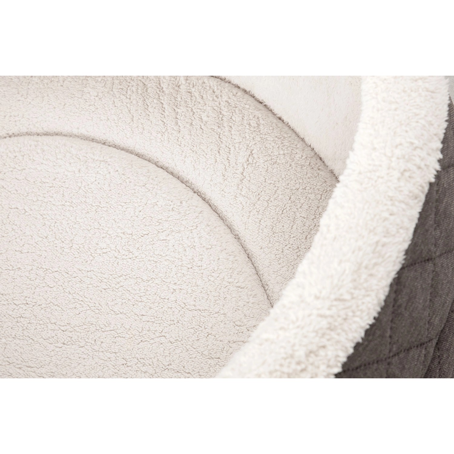 Detailansicht: Braunes Knuffelwuff Hundebett Lena, orthopädisches Hundekörbchen mit Velours und Kunstleder.