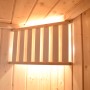 Detailansicht der Holzverkleidung und Lüftung einer Weka Infrarotsauna Uppsala.