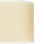 Detailaufnahme: Beige Stoff Lampenschirm der Tischleuchte mit Holzoptik.