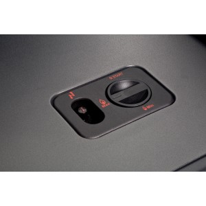 Detailaufnahme: Bedienelemente des Rowi Gas-Heizofens Blue Flame, schwarz.