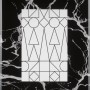 Schwarzer Bilderrahmen in Marmoroptik, 10x15 cm, mit geometrischem Inlay.