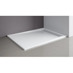 Rechteckige, weiße Schulte Duschwanne (140x90 cm) im Set, eingebaut im Badezimmer.